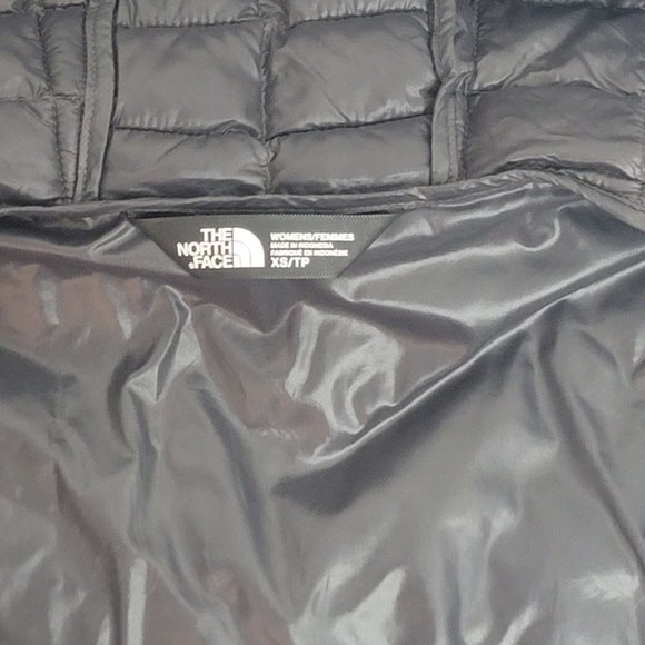 The North Face Womens XS‎ Gray Thermoball ECO Parka Puffer Quilted Jacket - Picture 6 of 9